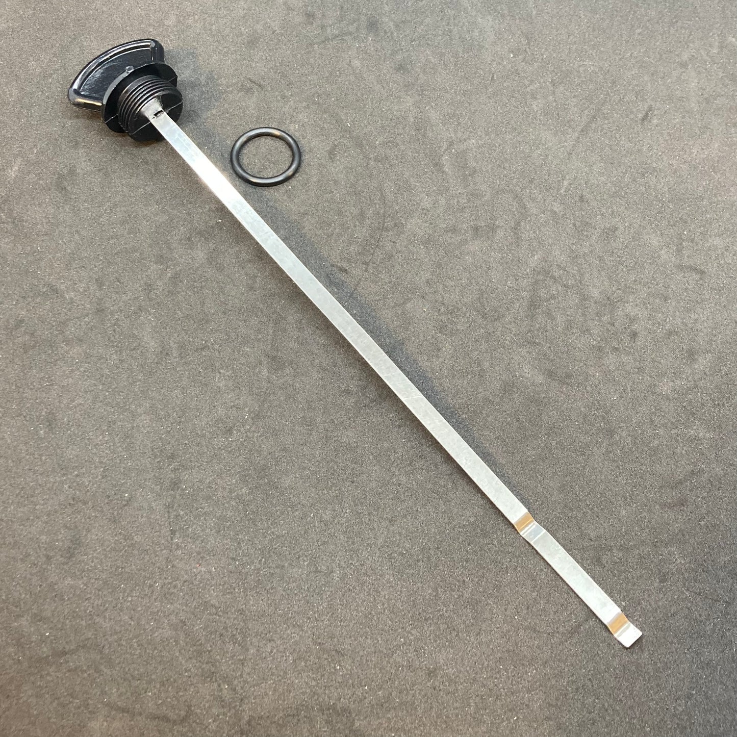 Oil dipstick