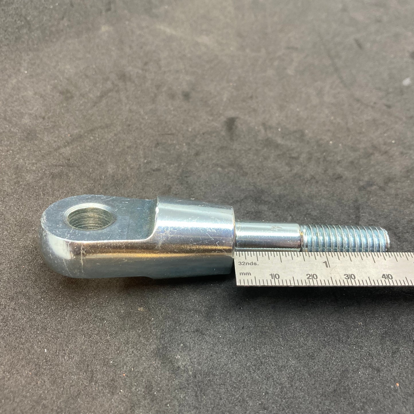 Sidecar strut eyebolt, upper front