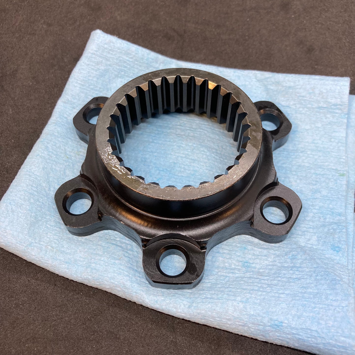 Splined flange for drive wheels 2014+