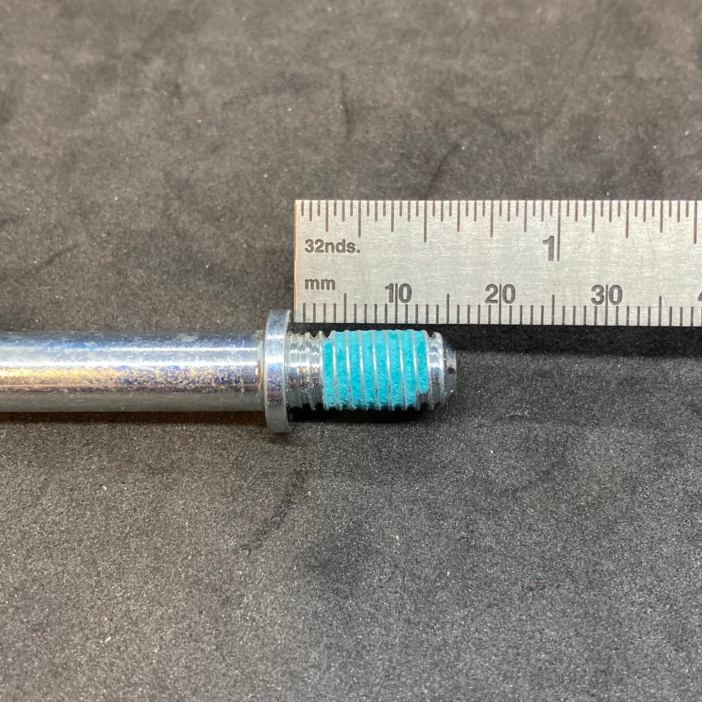 Cylinder head cover stud through 2018