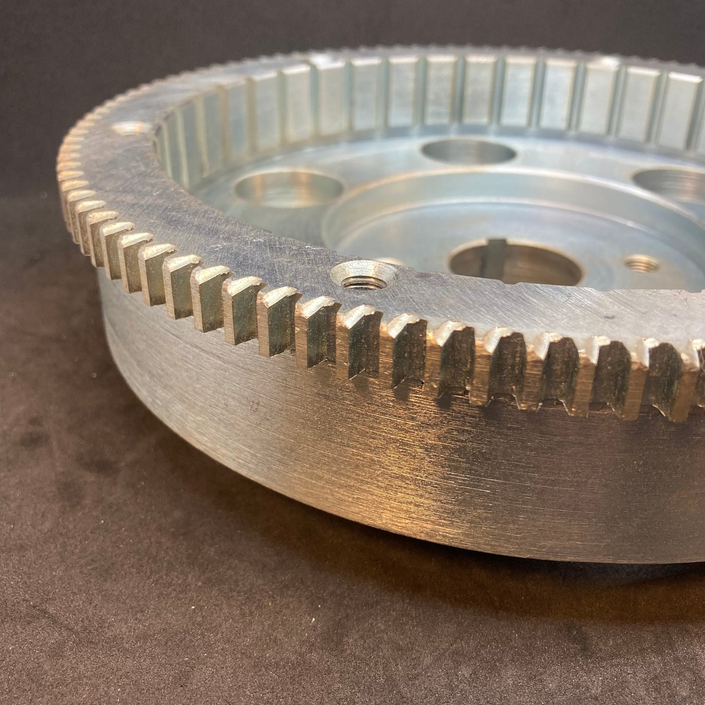 Flywheel for carbureted engines (through 2013)