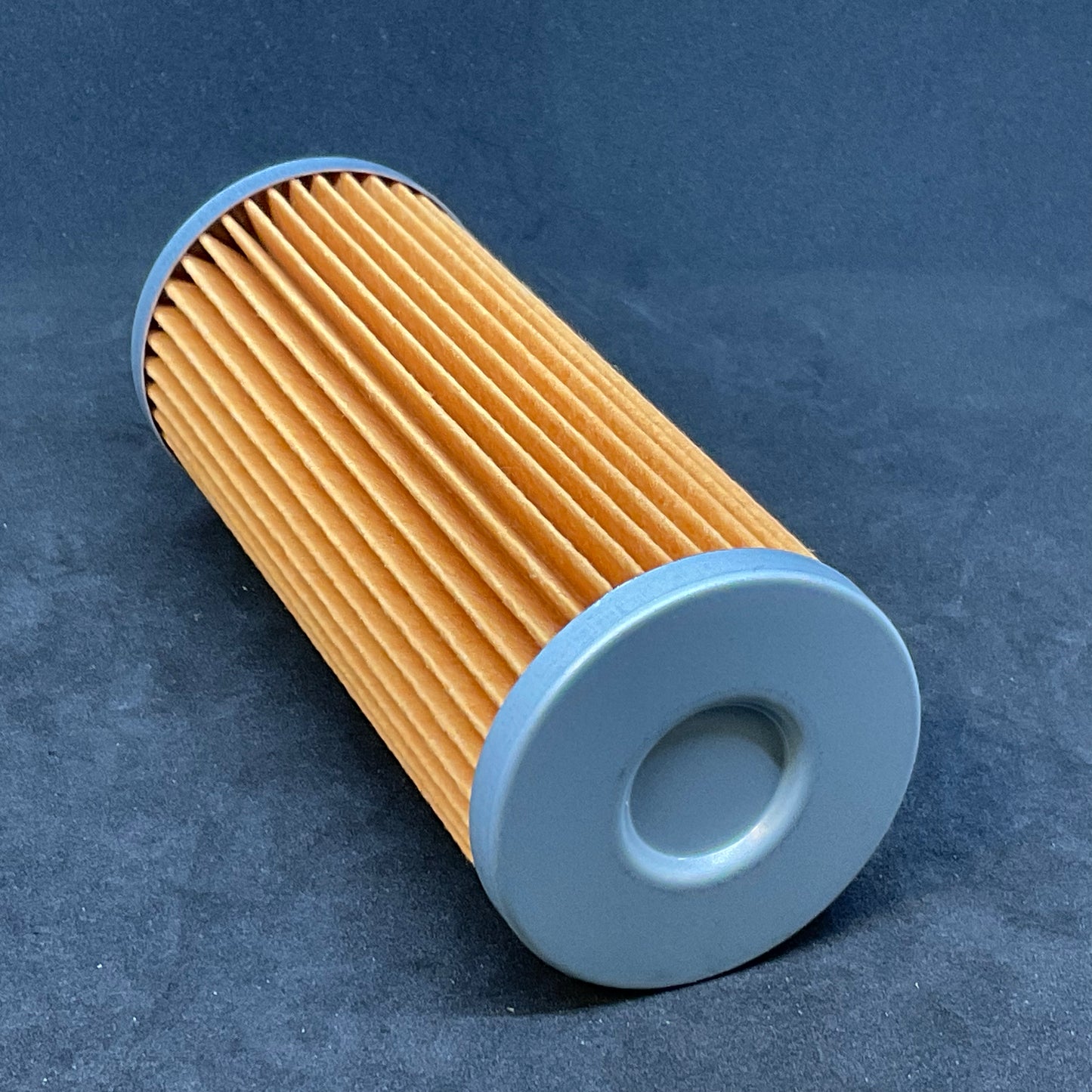 Oil filter cartridge HF895