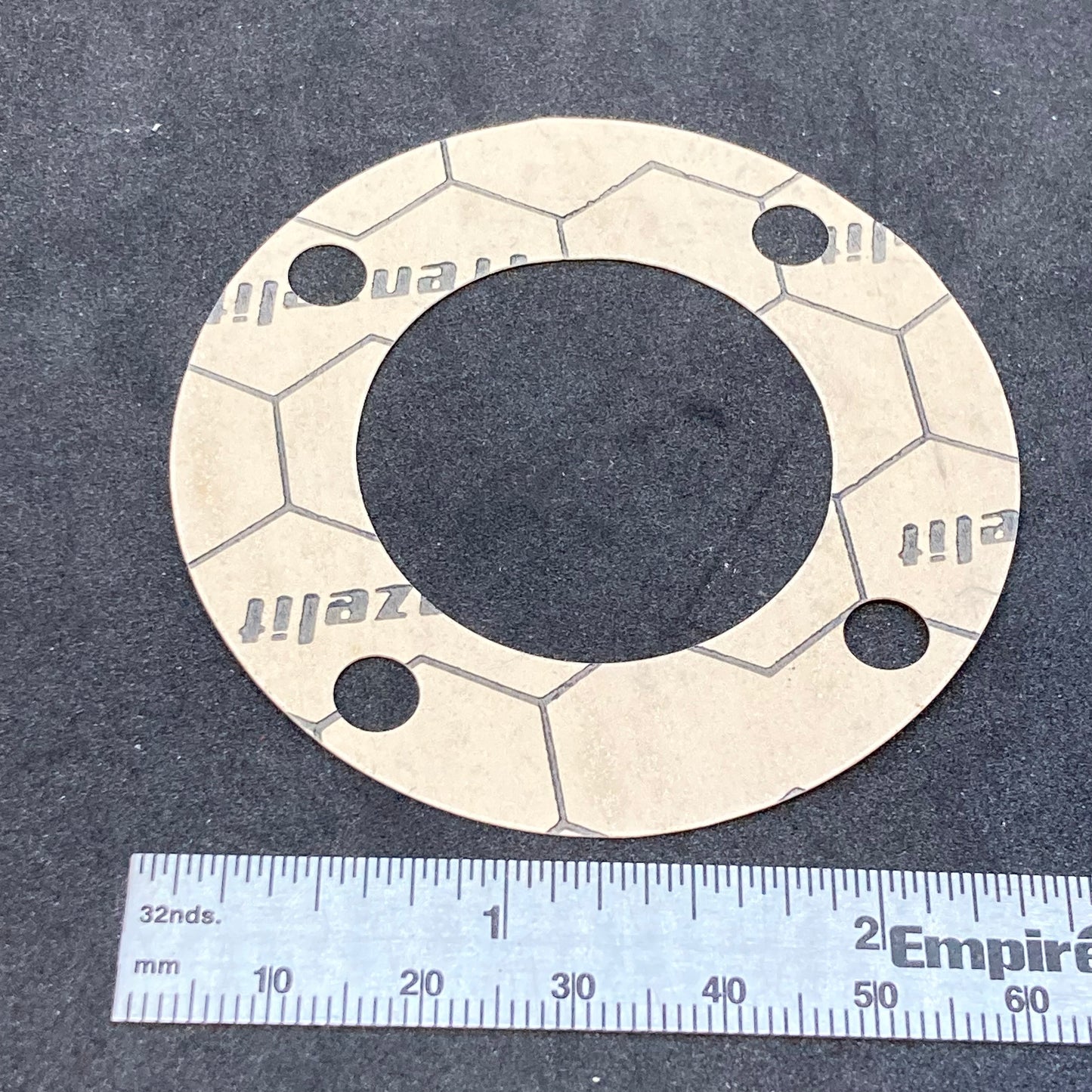 Camshaft seal collar gasket