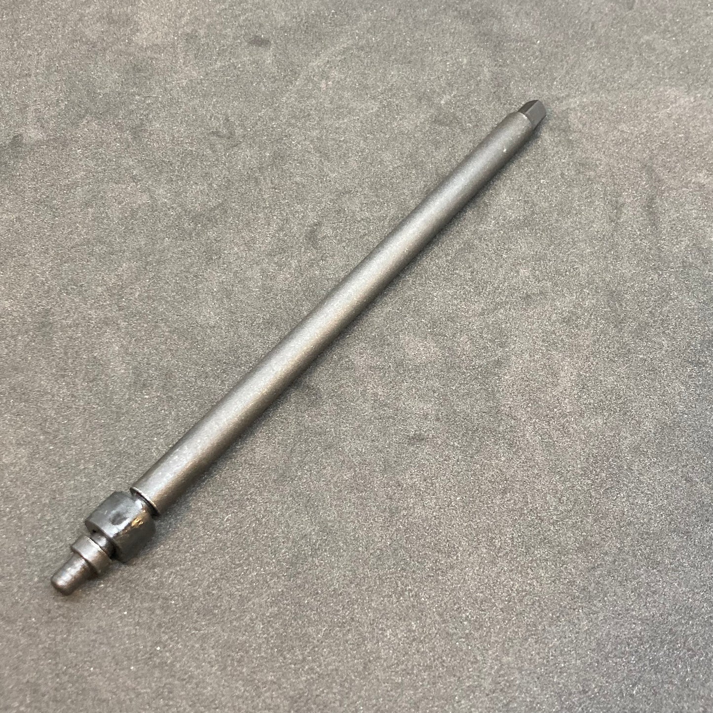 Clutch release rod with seal assembly, old version