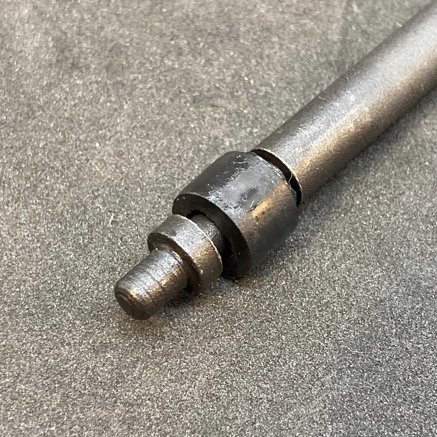 Clutch release rod with seal assembly, old version