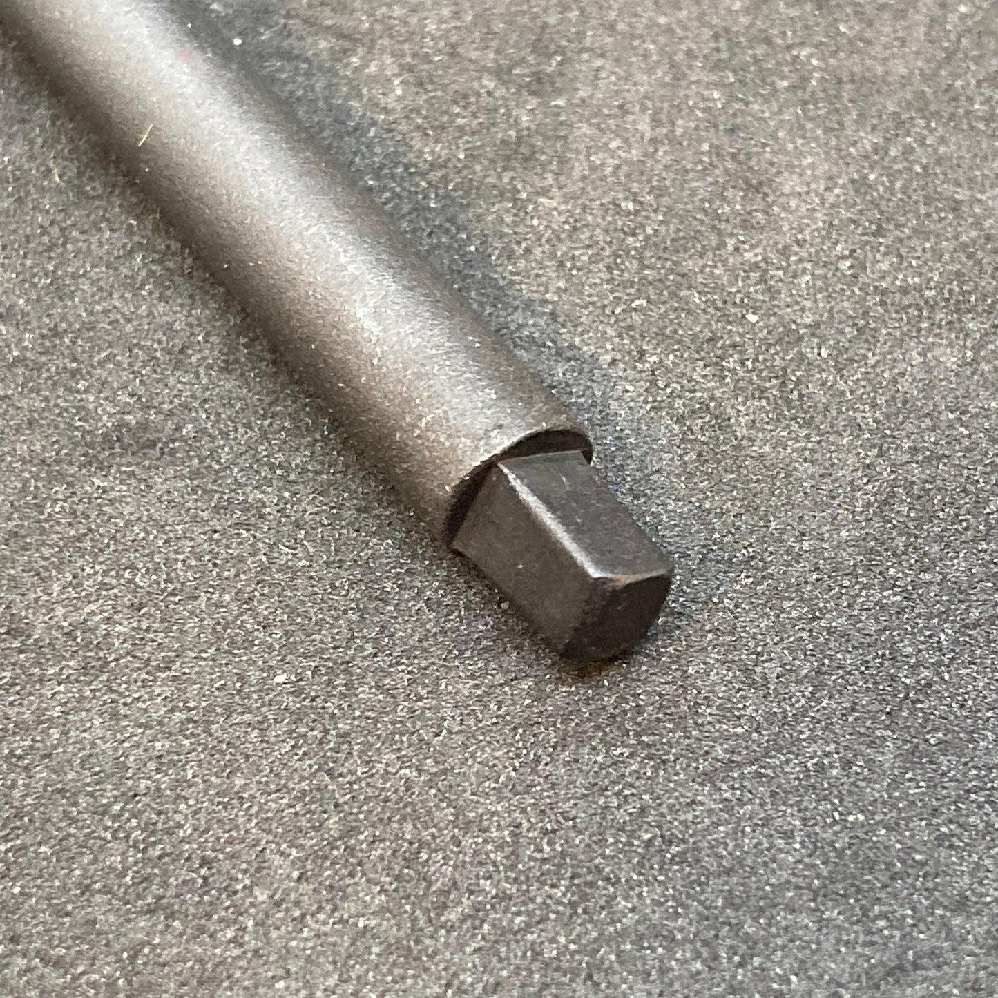 Clutch release rod with seal assembly, old version