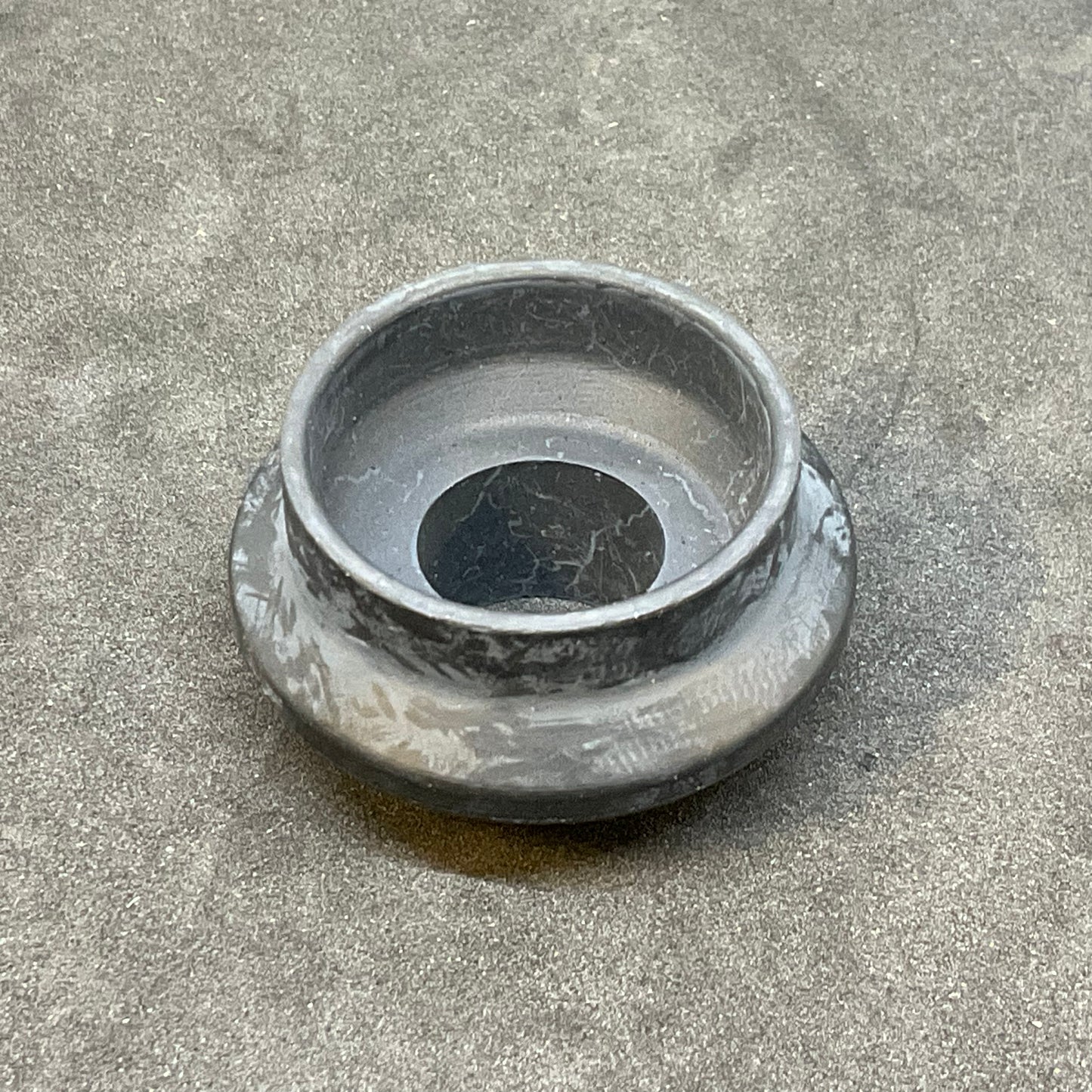 Pushrod tube seal (sealing cap)