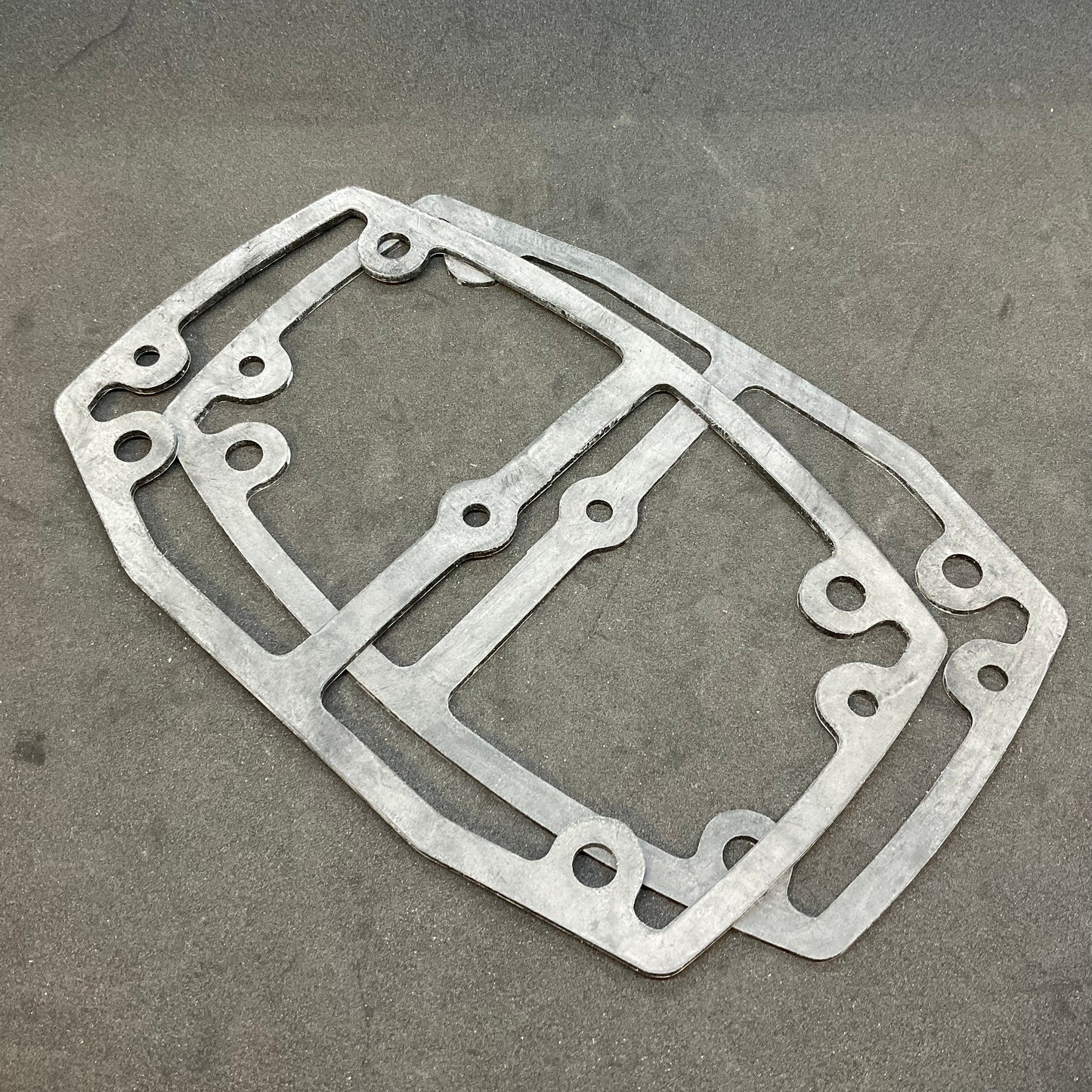 Valve cover gasket set 2019+, flat-cut silicone