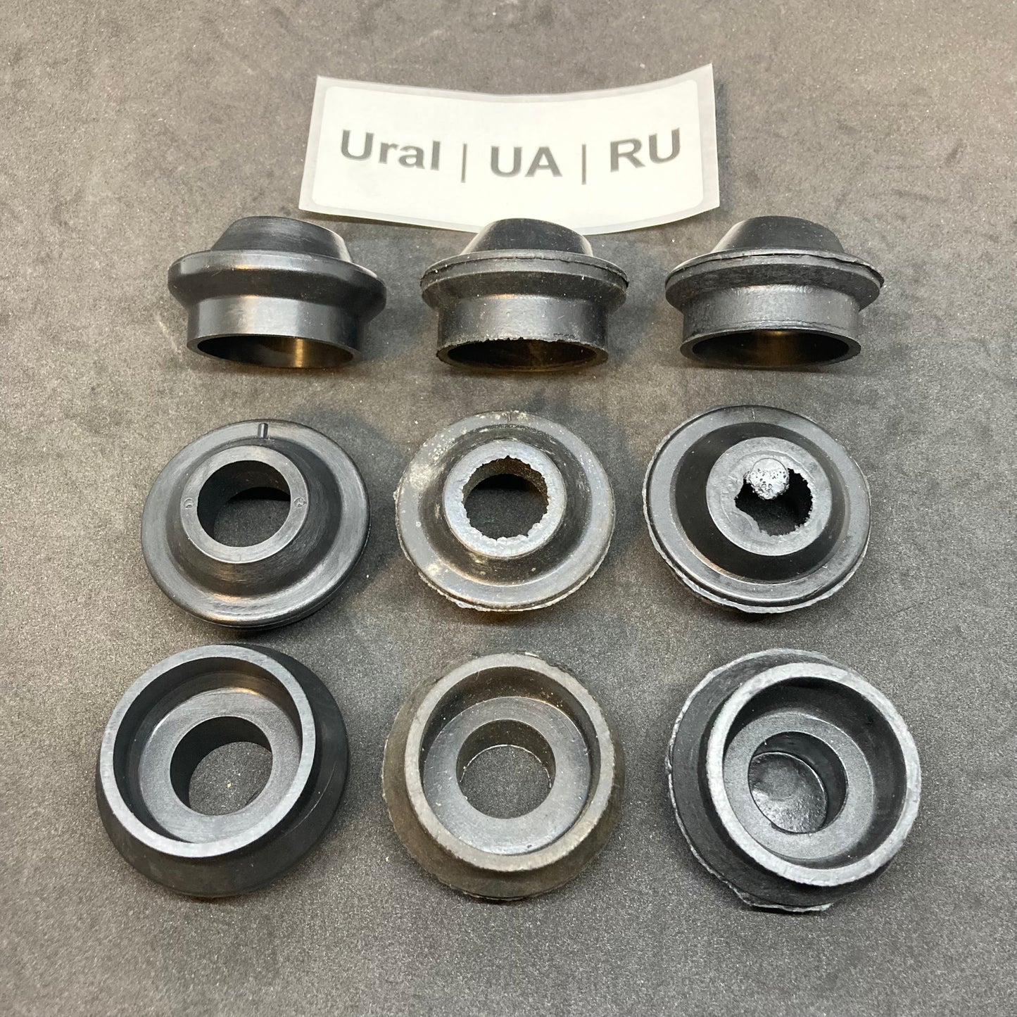 Pushrod tube seal (sealing cap)