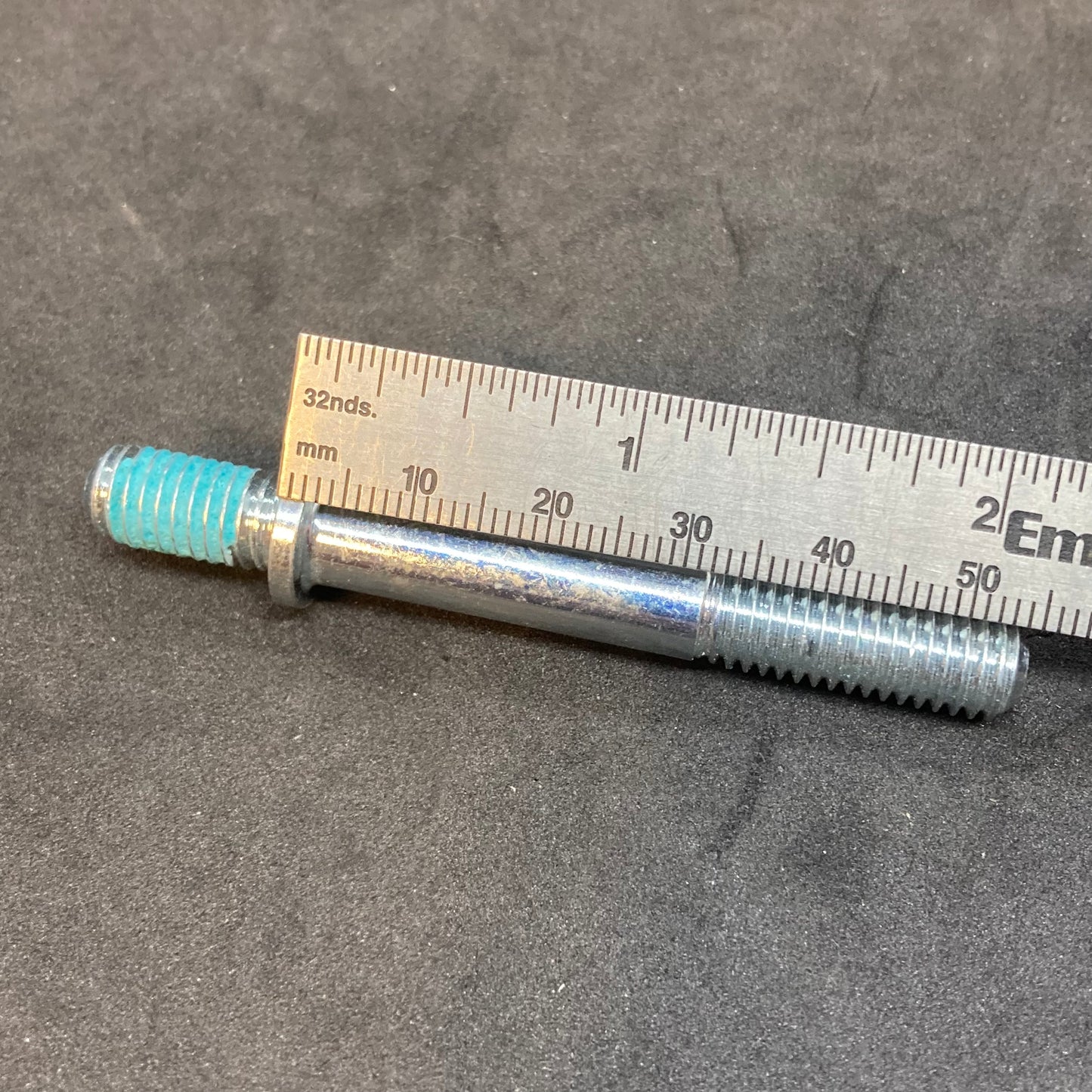 Cylinder head cover stud through 2018