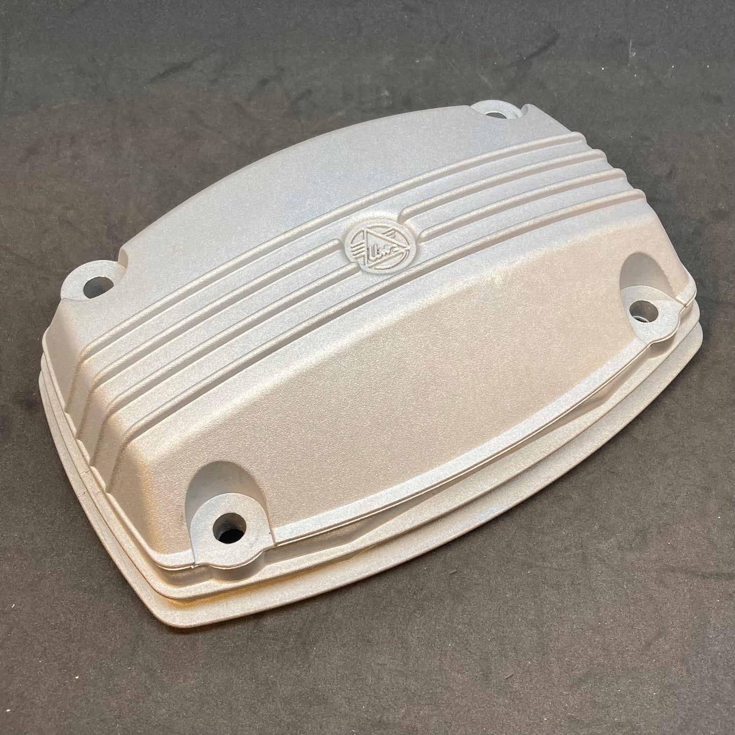 Cylinder head cover 2019+ silver