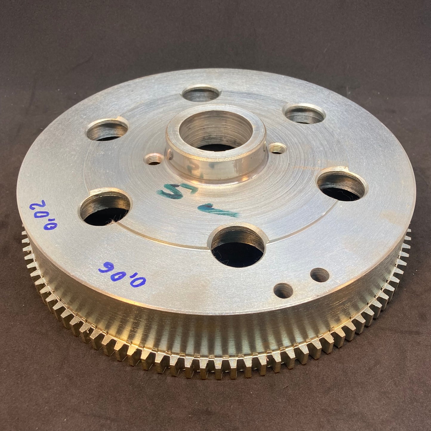 Flywheel for carbureted engines (through 2013)