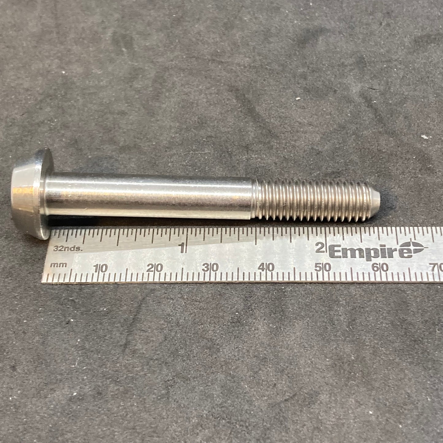 Head cover bolt, upper (long), 2019+