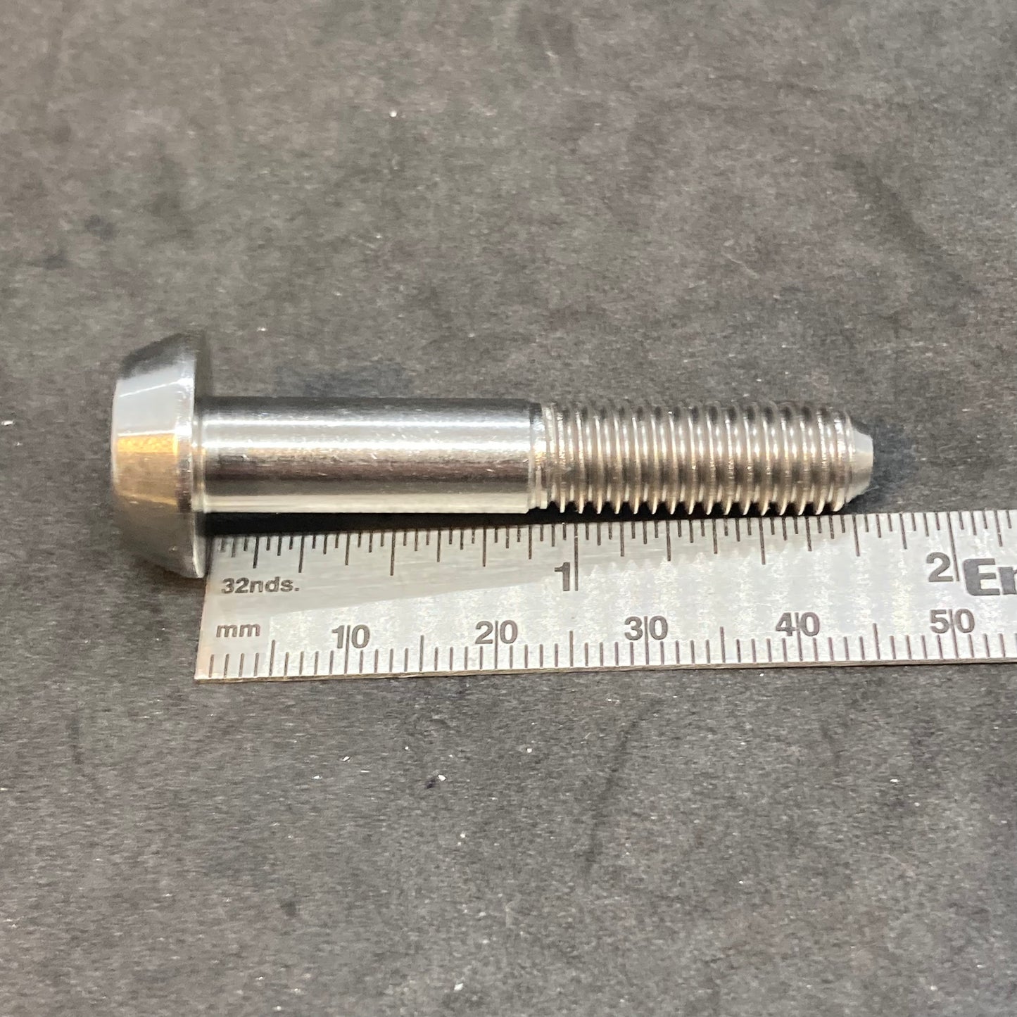 Head cover bolt, lower (short), 2019+