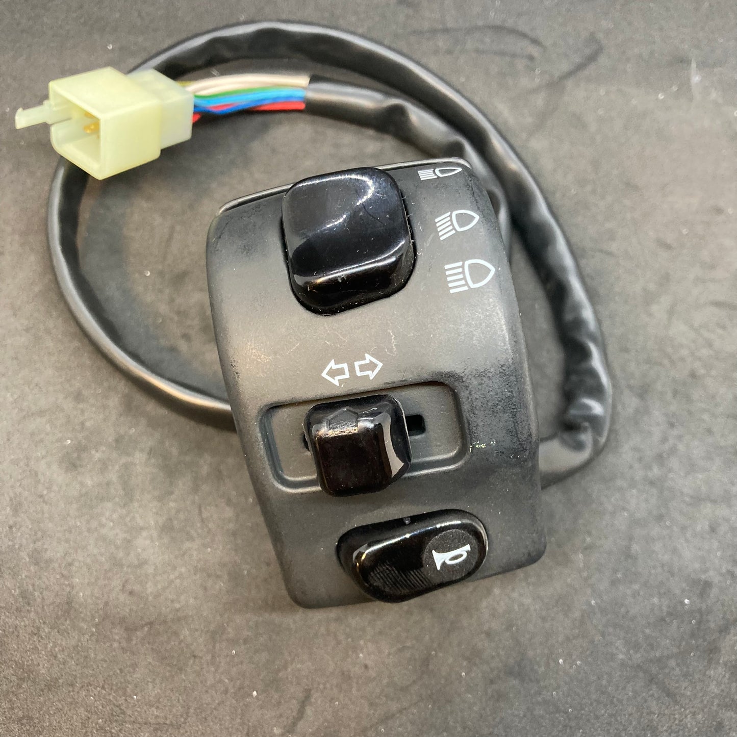 Switch unit LH (2002 maybe)