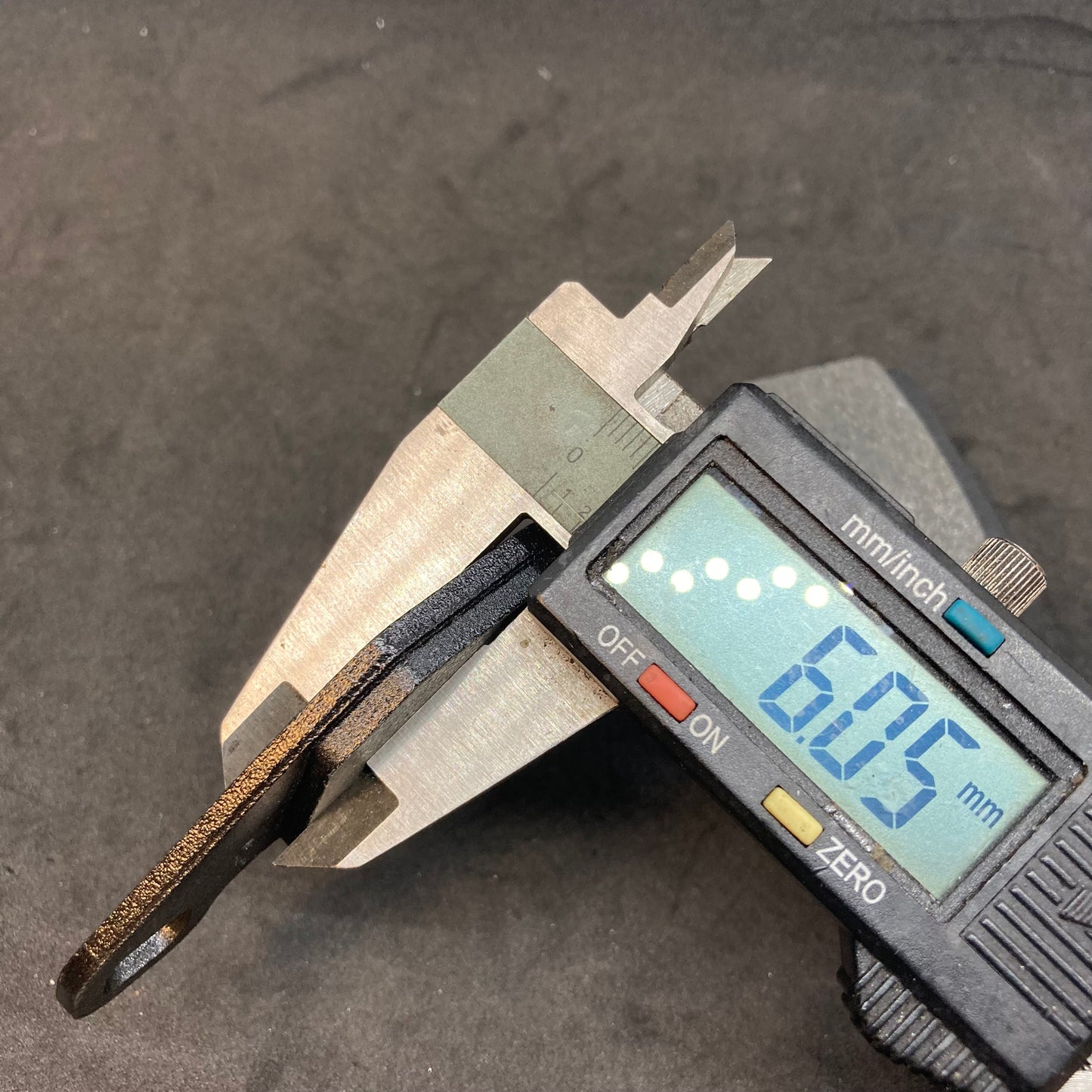 Parking brake pad set for 2022+
