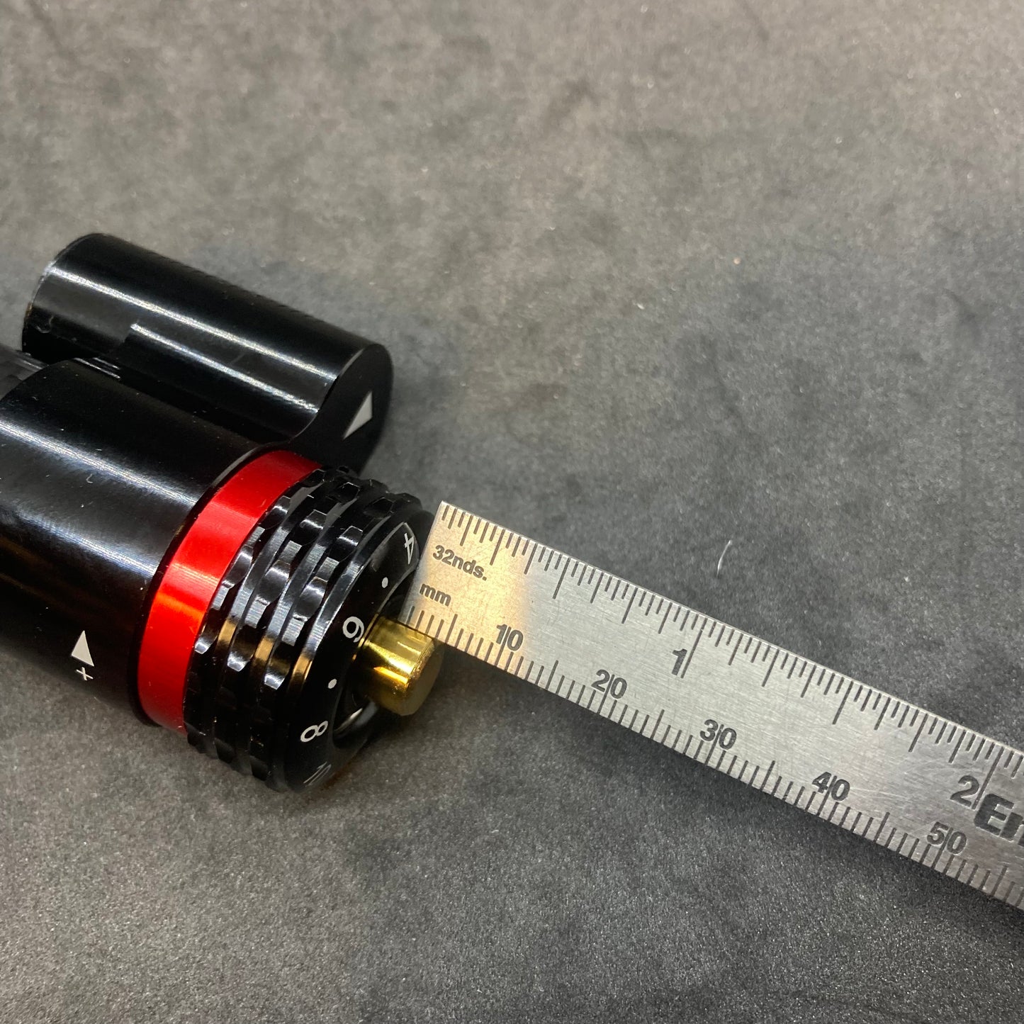 Steering damper (aftermarket, 2014+)