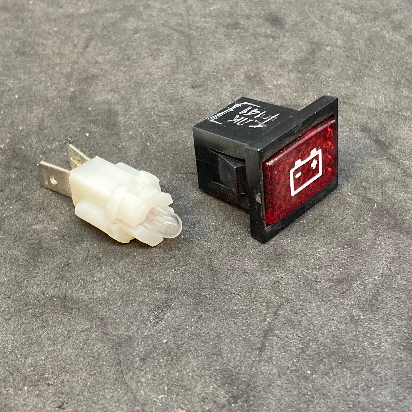 Indicator lamp charging, rectangular