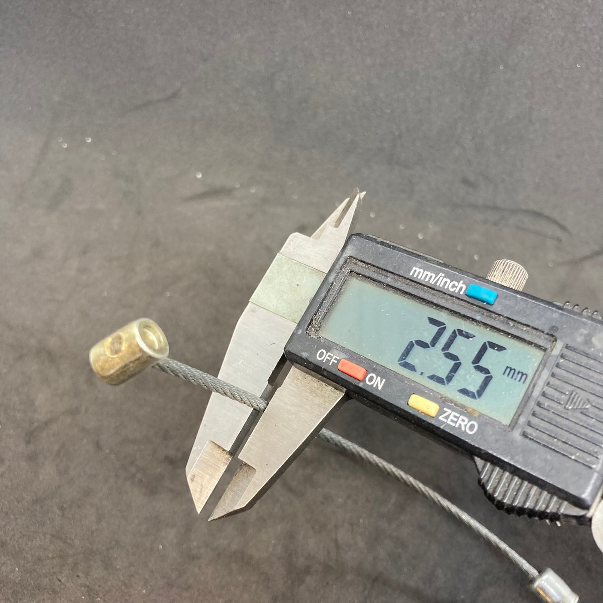 Front brake cable (front drum brake) for early 750cc