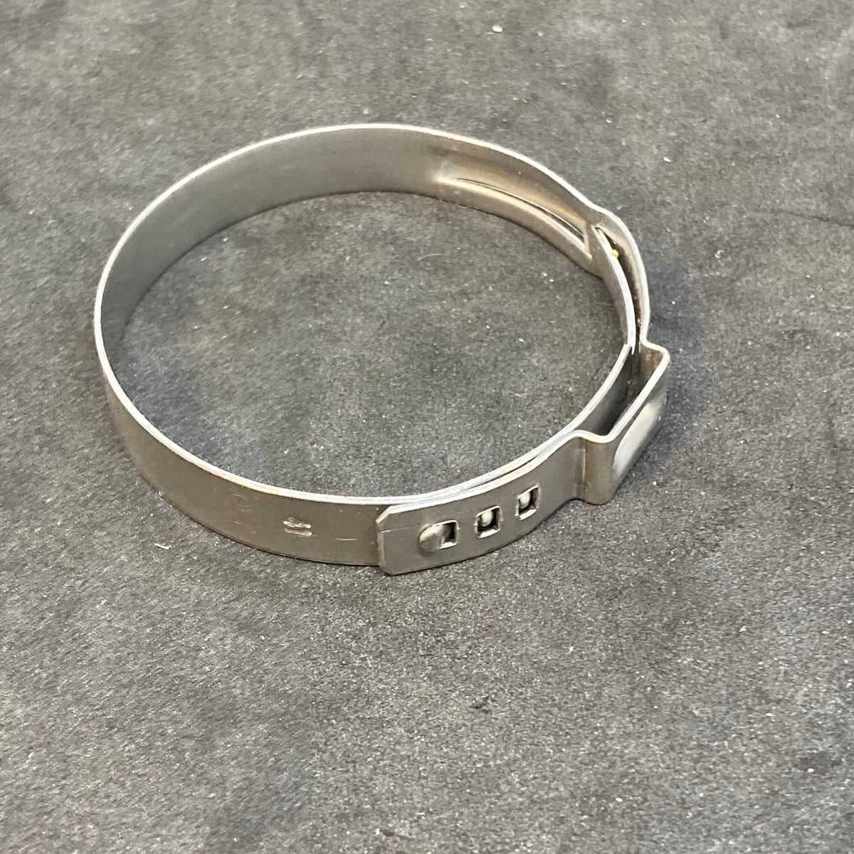 Stepless eye clamp, 41.0 mm Oetiker