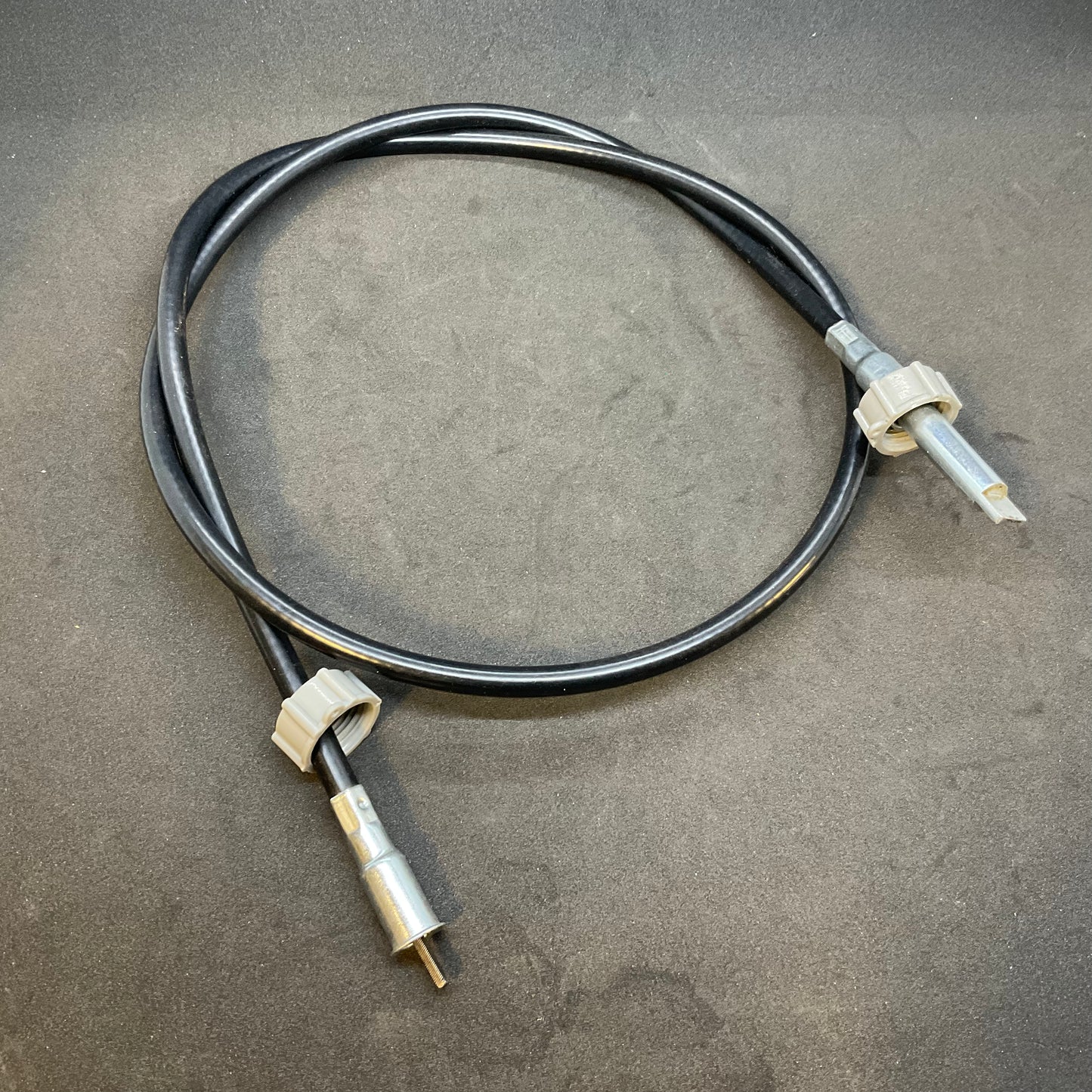 Speedometer cable (Flexible shaft)