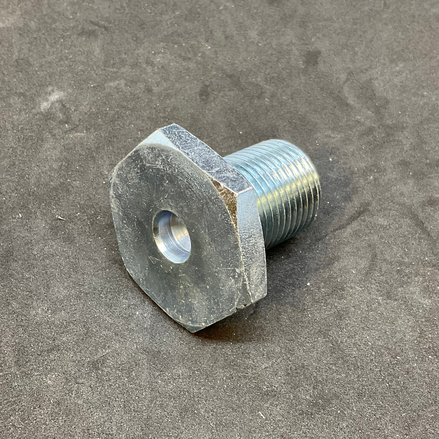 Flywheel bolt